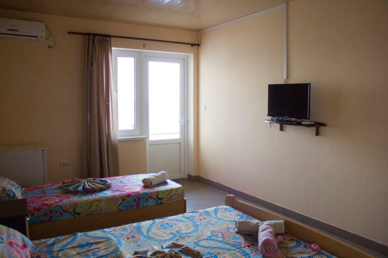 Sun Joy Hotel Sanzhiyka Exterior foto